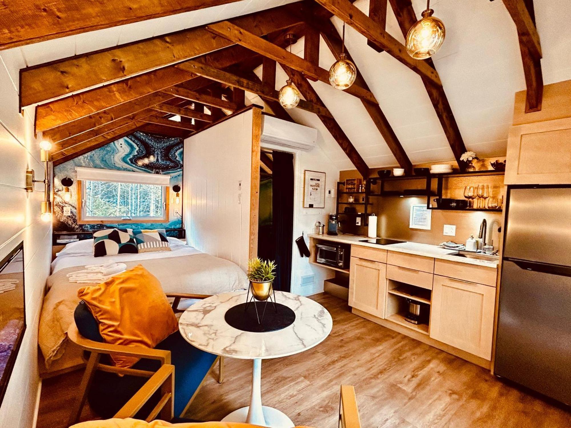 Luxury tent Momentom Refuges Nature Petite-Riviere-Saint-Francois