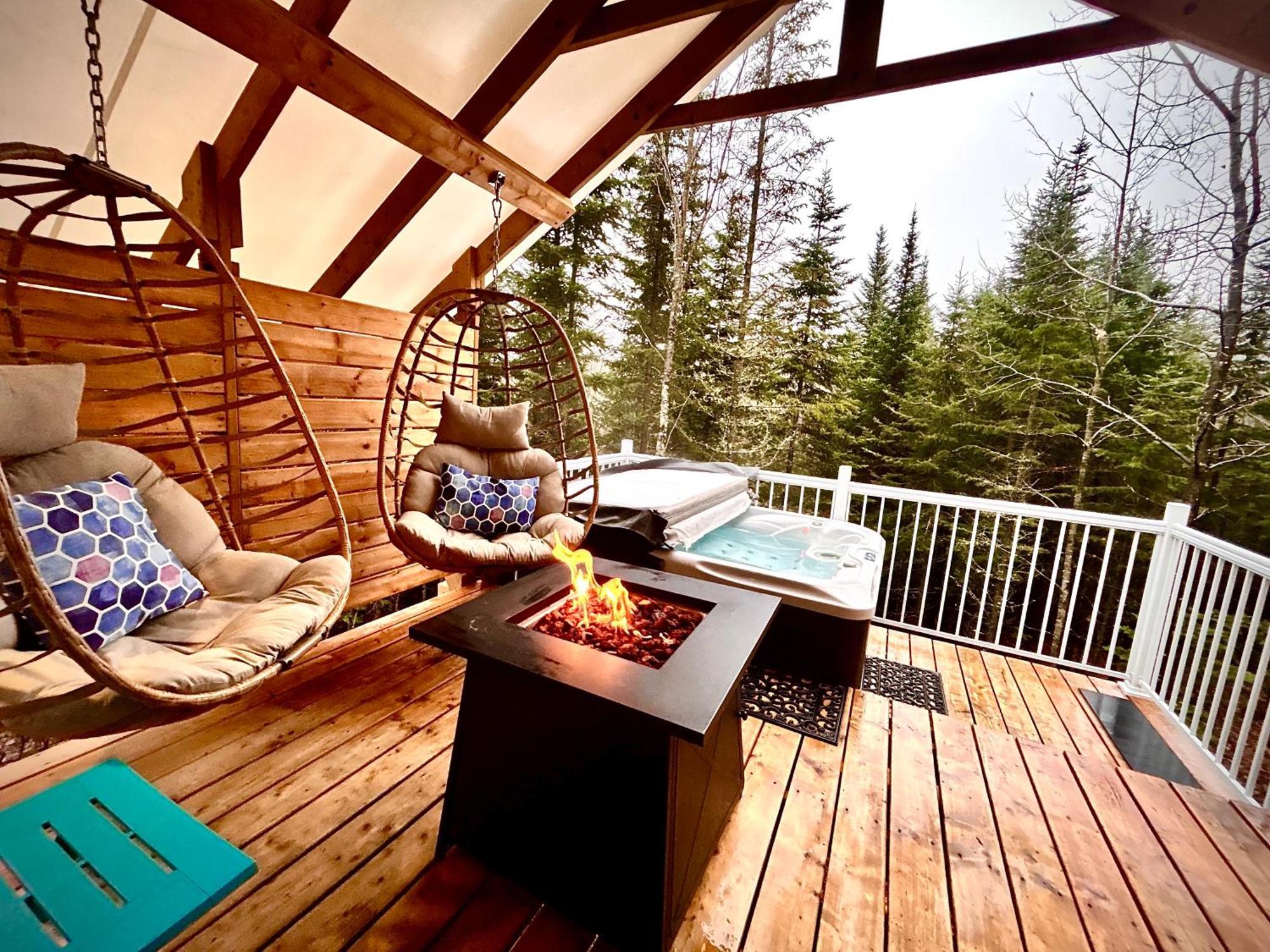 Momentom Refuges Nature Luxury tent Petite-Riviere-Saint-Francois
